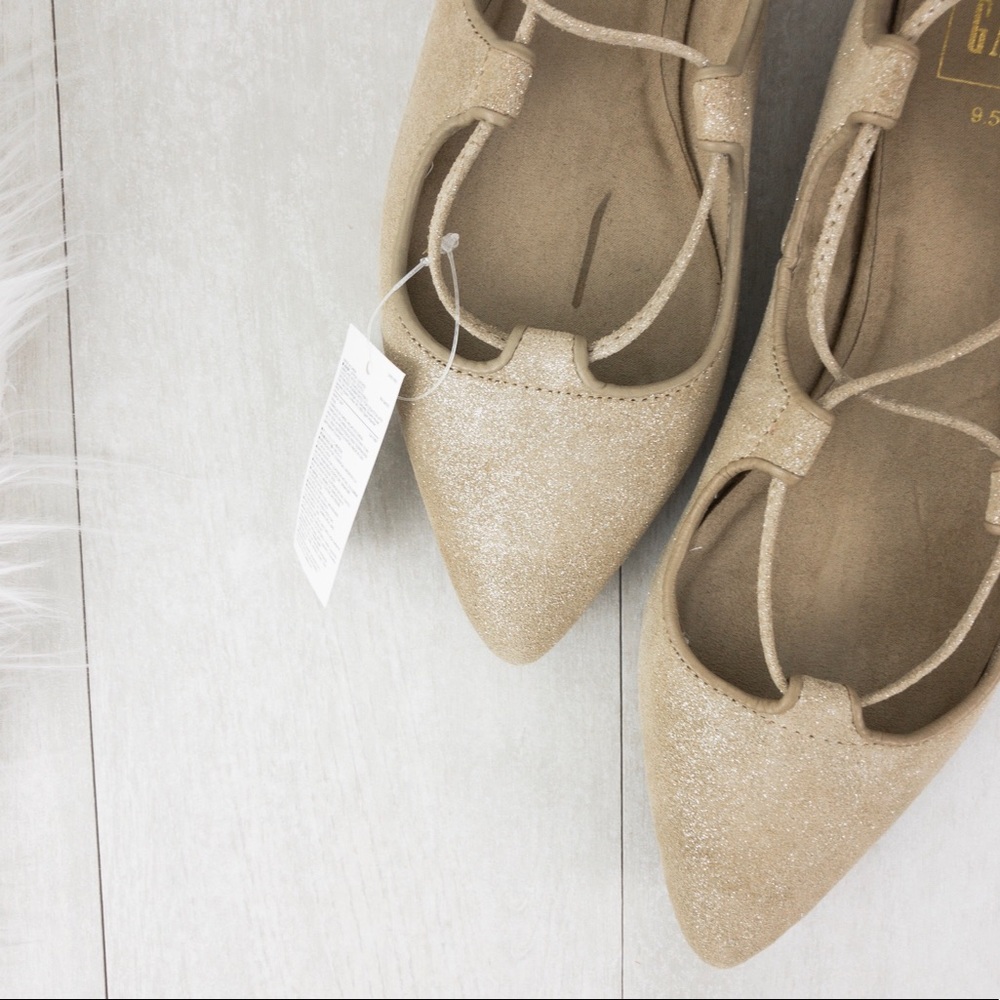 G A P • Lace Up Ballet Flats - Picture 3 of 8